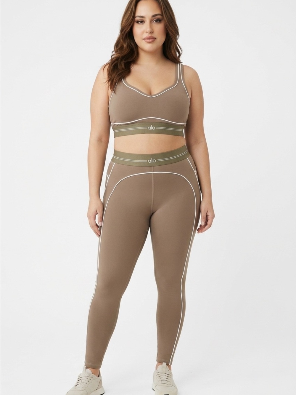 ALO Yoga Tan High-Waist Leggings And Sports Bra Set - Picture 6 of 16